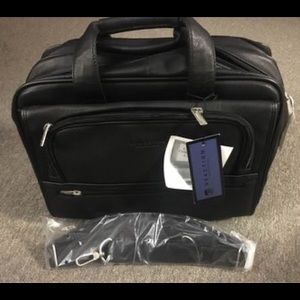 NWT LEATHER COMPUTER CASE